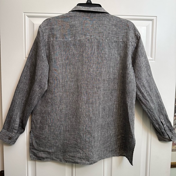 J Jill linen long sleeve, gray blouse, size small in excellent condition - Picture 3 of 4
